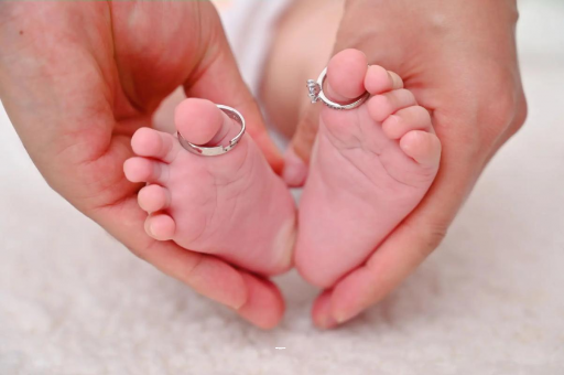 浮梁怀孕一般多久会呕吐