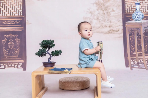 浮梁蜡笔小新美伢怀孕