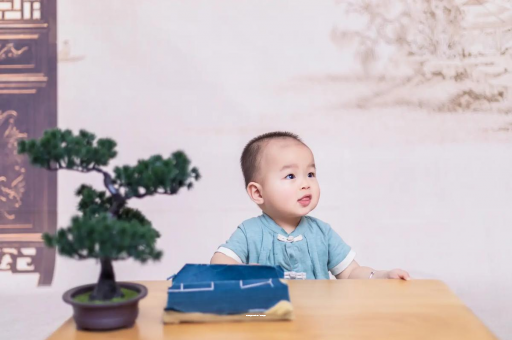 浮梁宝宝喉咙长泡发烧